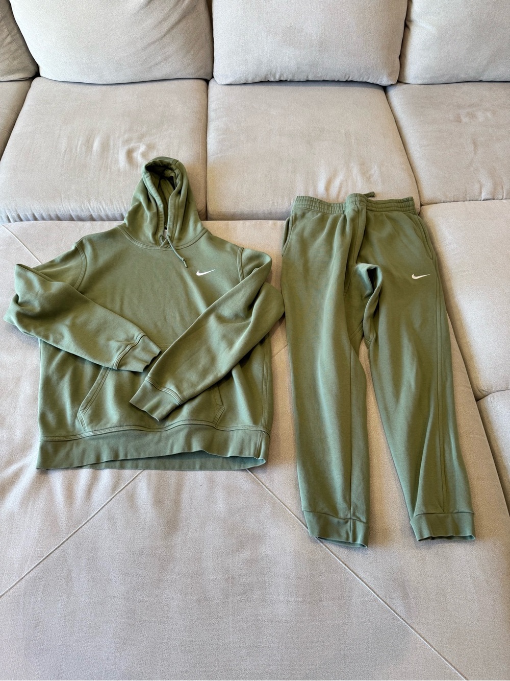 Nike Olive Green Men’s Hoodie & Joggers Set with White Swooshes